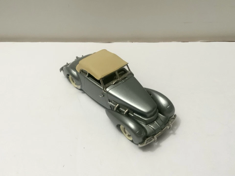 1/43 1937 Cord 812 Supercharged  Phaeton closed Minimarque handmade Very rare - Image 2 of 4