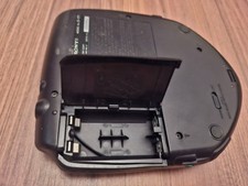 Sony Discman CD Compact Disc Player D-173 Digital Mega Bass Heat Resistant Lid