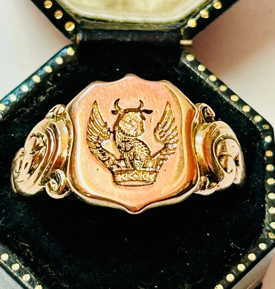 “Antique 9ct Rose Gold Winged Bull Intaglio Seal Ring” Heavy 5.3g Size T - Image 2 of 4
