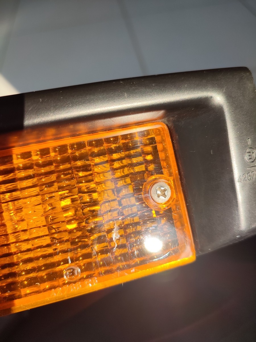 BMW E30 turn signal lights L+R !!NEW!! ULO 63131372683 63131372684 
