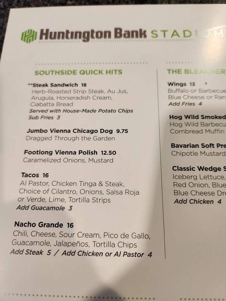 *1 A 5 pases de club de estadio* Toronto Blue Jays vs Chicago White Sox SAT 4/4/2026 Foto 4 de 4