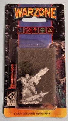 WARZONE GENDARM MIT SCHWERER WAFFE 9909 Mutant Chronicles Miniatur