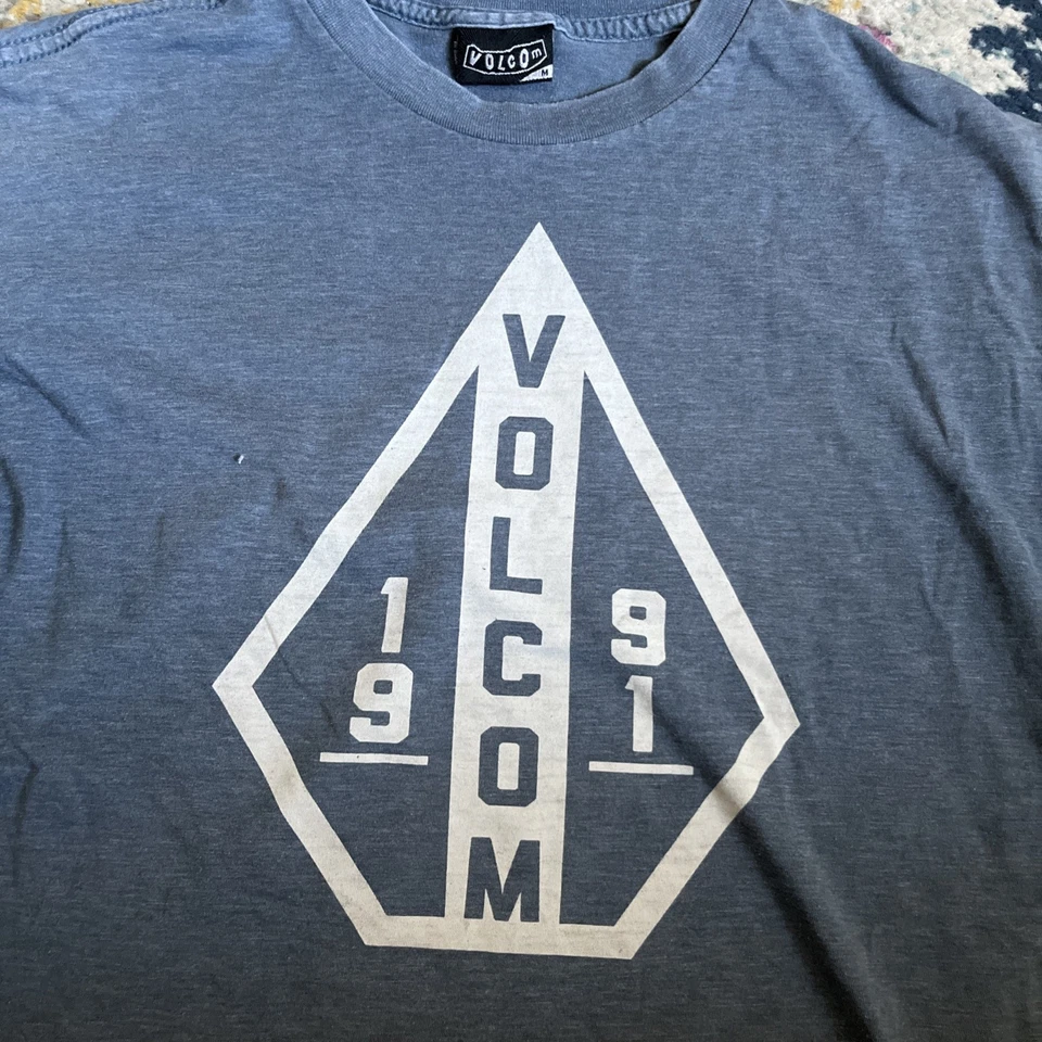 Volcom Men's Short Sleeve T-Shirt Size M - Image 3 of 4