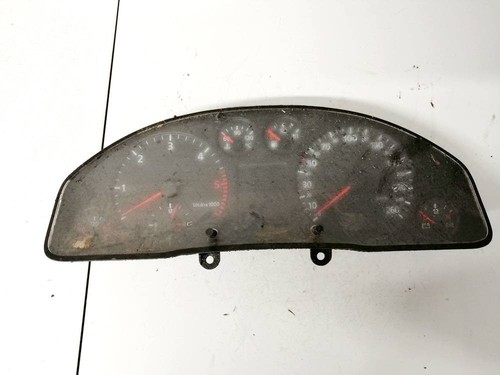 88311245 Tacho Tachometer Kombiinstrument  Volkswagen Passat DE2077093-98
