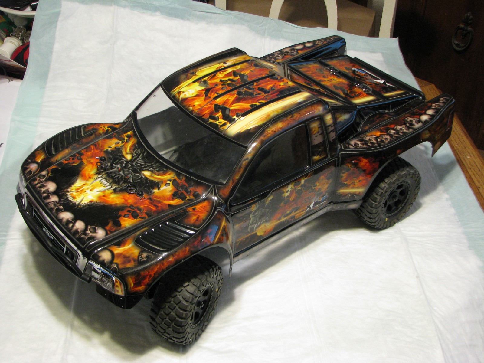 TRAXXAS E-SLAYER / E-REVO 4X4 ROLLER