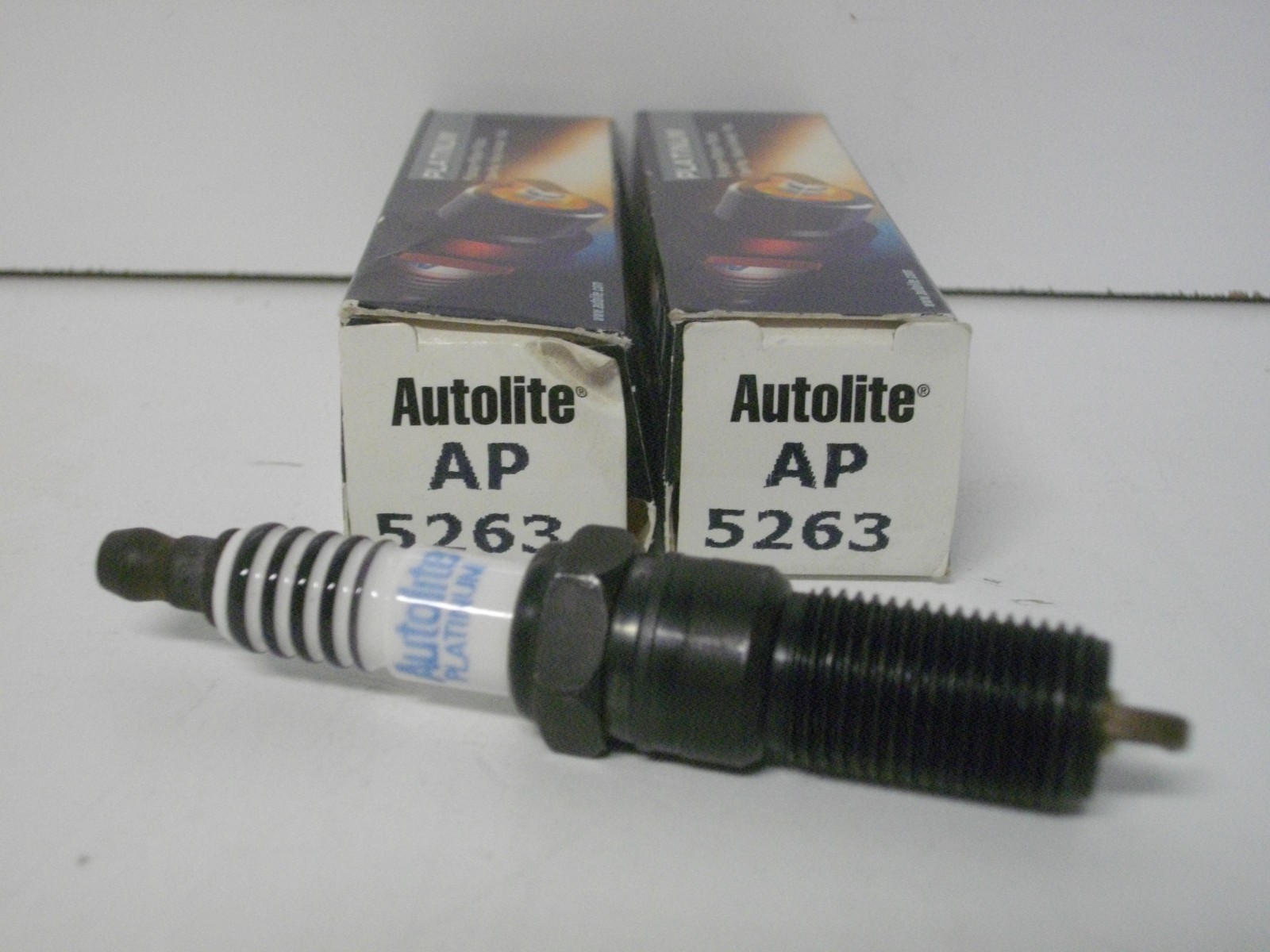Autolite Platinum Spark Plug AP5263 Pack of 2 Each