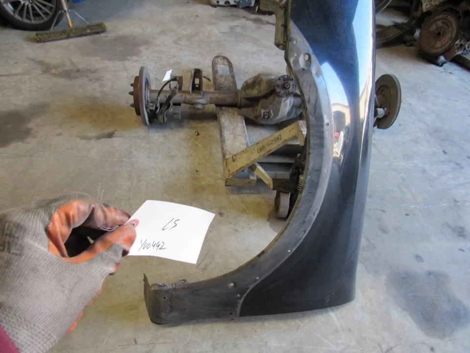 1998 2002 Lincoln Navigator left driver side front fender quarter panel OEM — 第 4/4 张图片