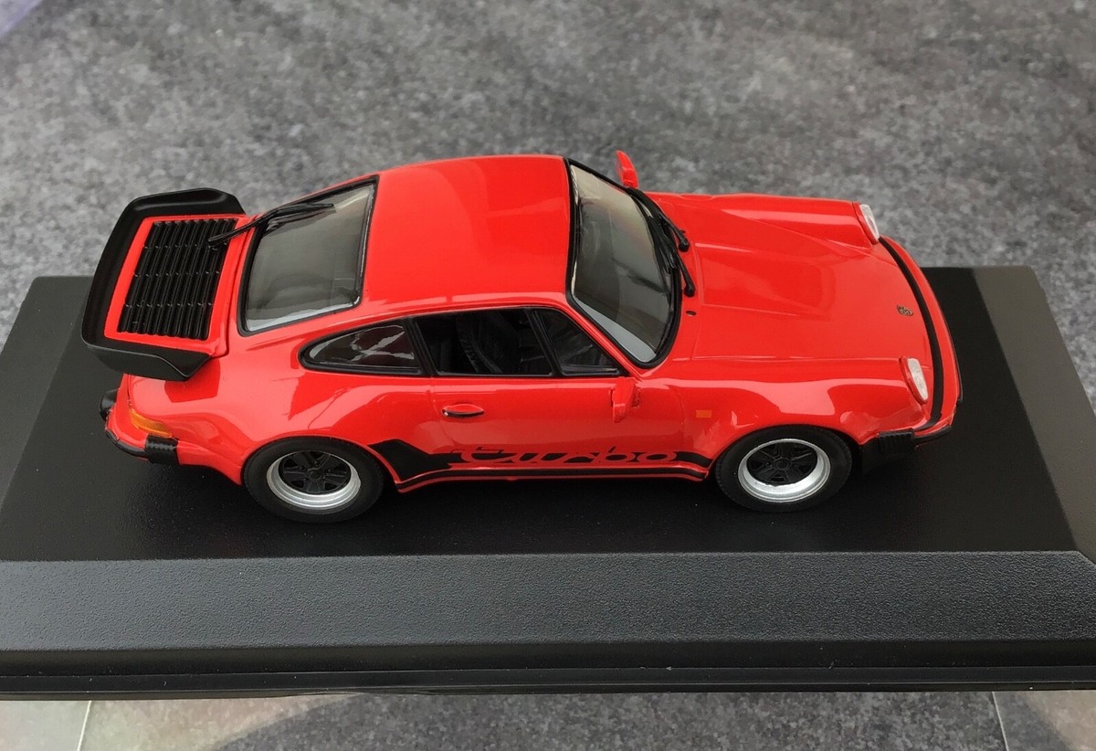 自動車 MINICHAMPS Porsche 911 TurboS3.3 1/43 1/43 MINICHAMPS PORSCHE 911 turbo ,1979 red , Min. 943 069