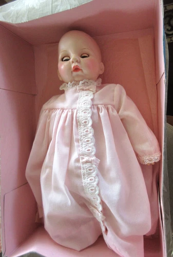 Madame Alexander 13" Victoria #3746 in Box w Pink Dress