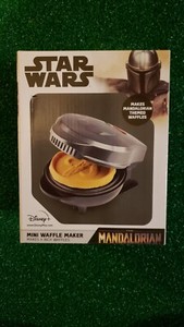 Star Wars The Mandalorian 4 Inch Mini Waffle Maker - Brand New