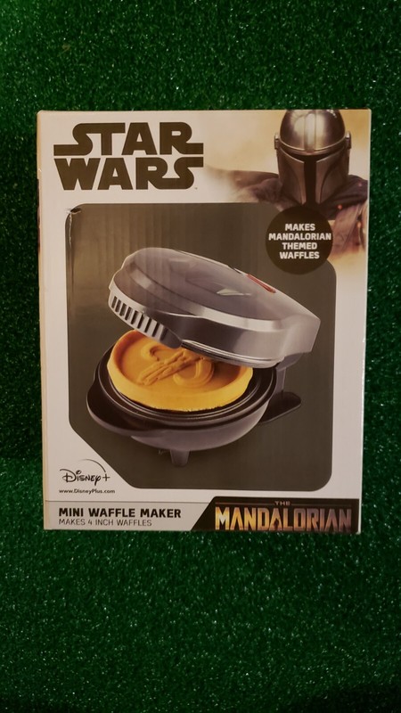 Star Wars The Mandalorian 4 Inch Mini Waffle Maker - Brand New