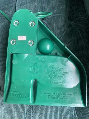 World Of Golf Electric Putting Partner W/ Ball Return Putting Aid Oscar Jr. B - Picture 2 of 2