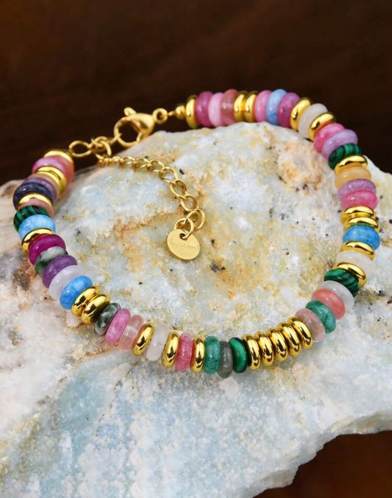 Bracelet jonc doré en acier inoxydable pour femme avec sa chaîne réglable