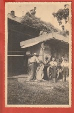 CPA  - PHOTOGRAPHIE -  SCENE DE BATTAGE -  BATTEUSE  non  localisée