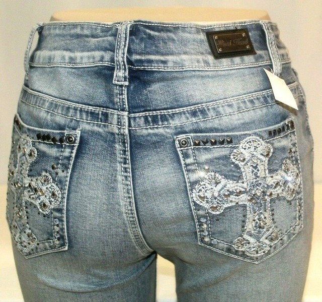 *NWT* 49. Wired Heart Women's Bling Cross Pockets Boot Cut Jeans Sz