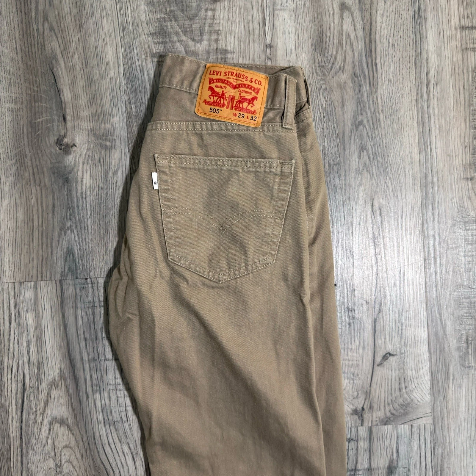 Levis 505 Jeans Mens 29x32 Khaki Tan Denim Regular Straight 5-Pocket Pants NEW