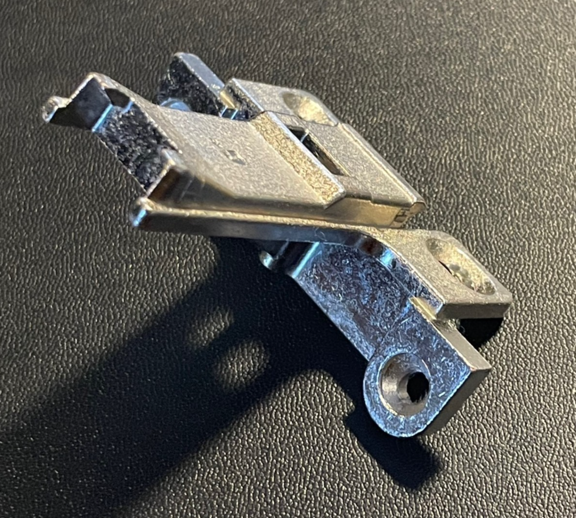 GRASS 048 Face Frame Adapter Bracket With Lip - For 1006-30 Hinge