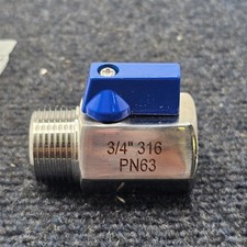 Zoro Select 06Q103N04034 Manual 2-Way Ball Valve NPT, 316 Stainless Steel