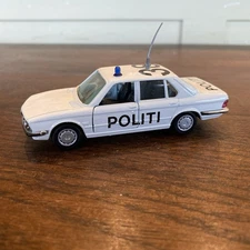 RARE GAMA MINI 1157 BMW E28 528i SEDAN POLITI POLICE -WHITE 1:43- #1063