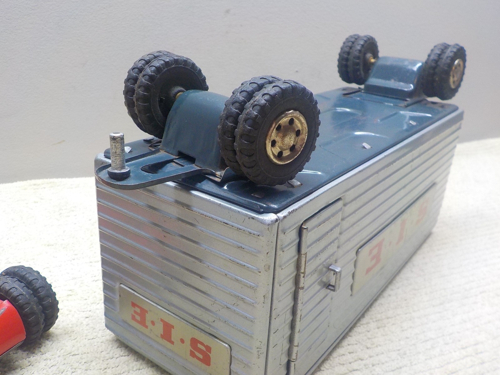 SSS JAPAN SIE Tractor and Trailer Friction Motor Works