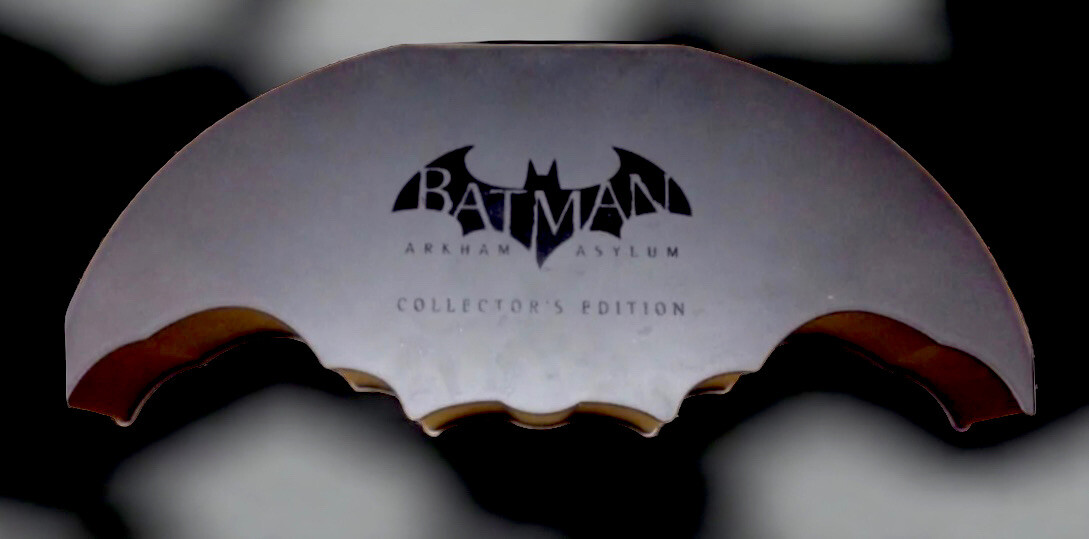 Batman: Arkham Asylum -- Collector's Edition BATMAN WING