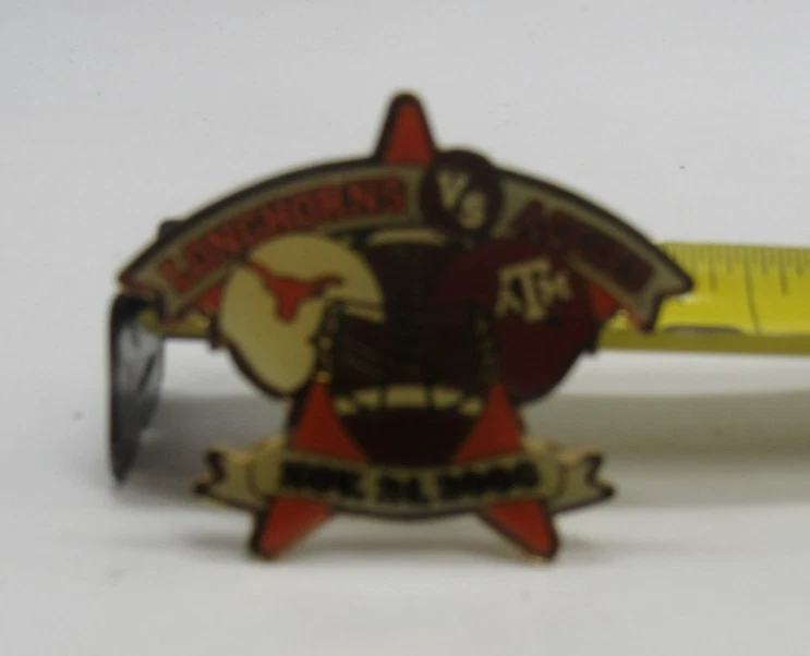 Prendedor de solapa de juego Texas Longhorns vs Texas A&M Aggies 2006 24 de noviembre fútbol rivalidad Foto 4 de 4