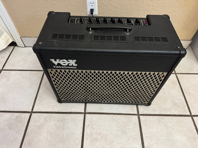 Vox Valvetronix AD50VT 50-Watt Guitar Combo Amplifier | eBay