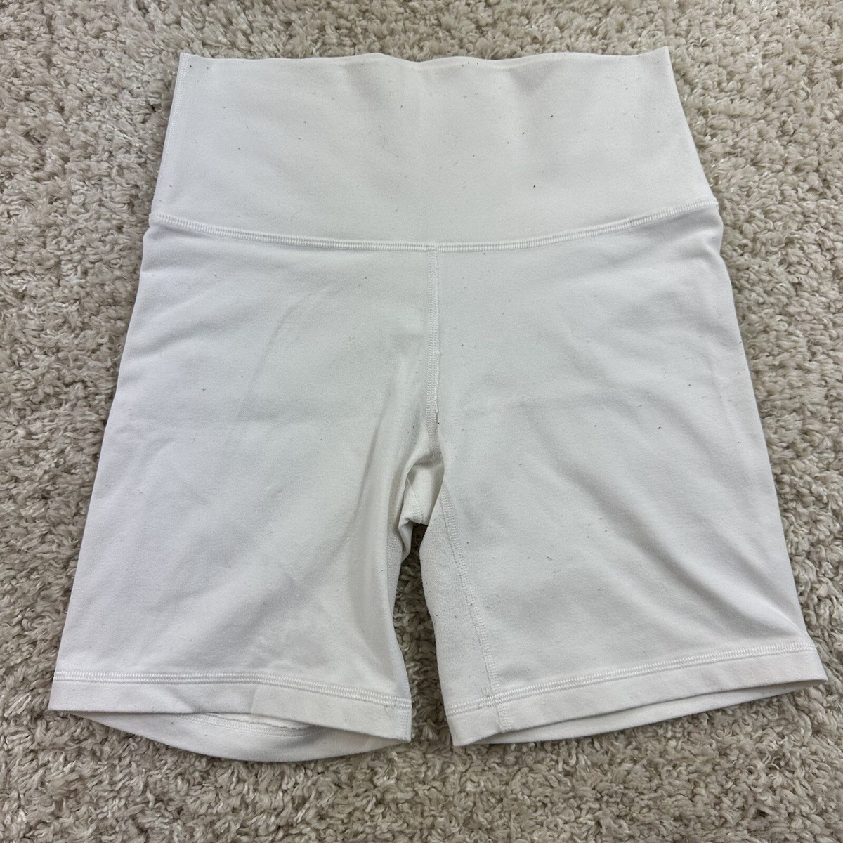 Aritzia TNA Womens Size Medium White Biker Shorts Hi Waisted