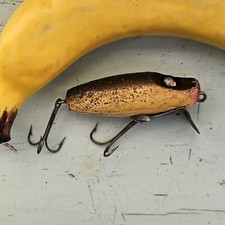 Vintage Paw Paw Runt Diver Lipped Wooden Fishing Plug