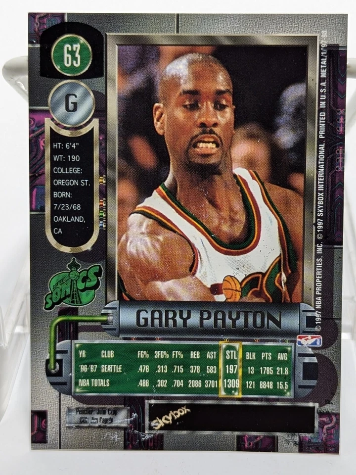1997-98 Metal Universe - #63 Gary Payton - Image 2 of 2