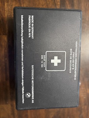 BMW ORIGINAL E28, E31, E34 FIRST AID KIT NOS