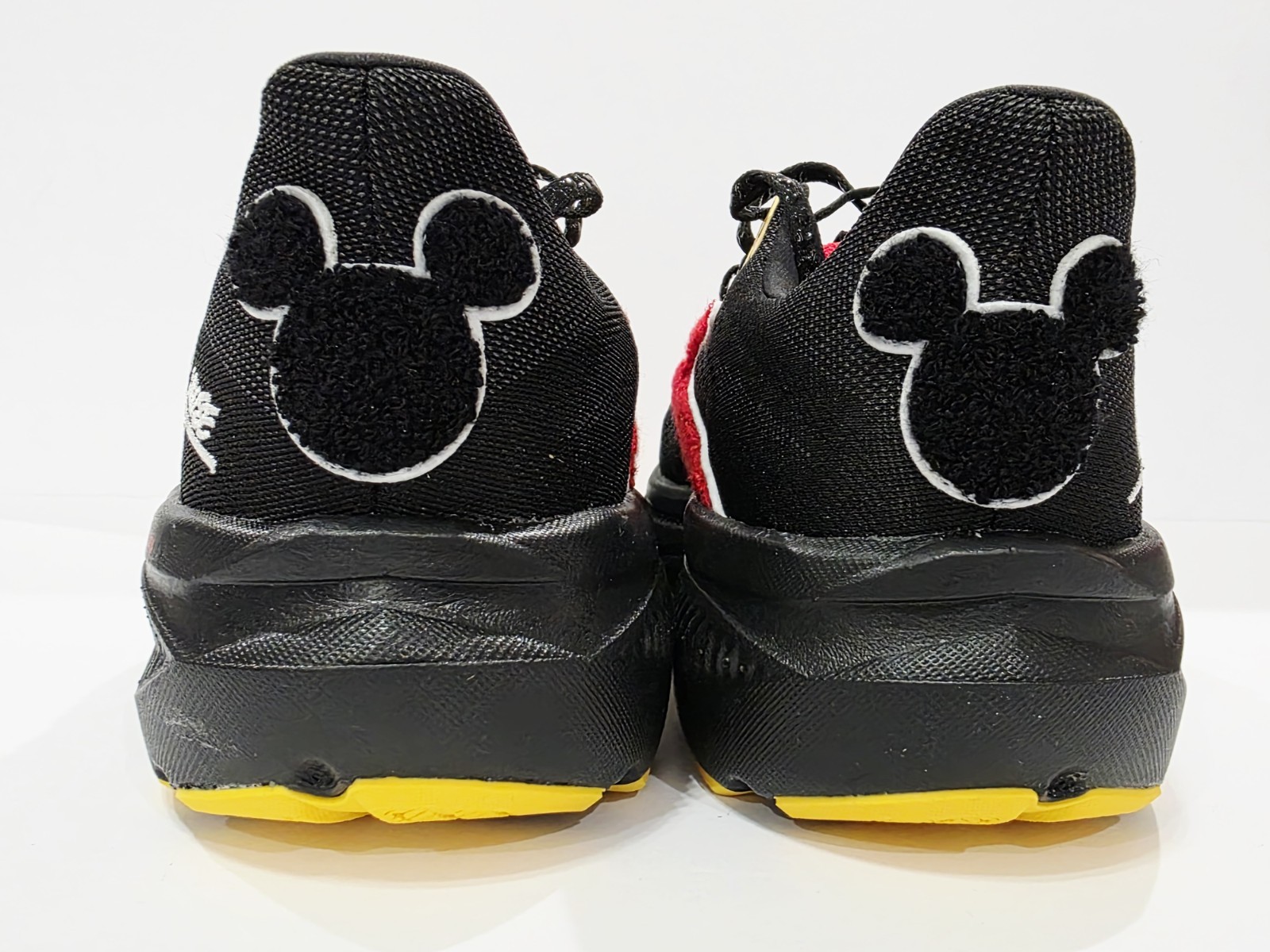Brooks Ghost 17 MICKEY MOUSE RunDisney 2026 Limited Black Women 10 Wide D New thumbnail 9