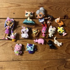 Lot Of 16 Random Doll Accessories Girls Toys Pets Animals