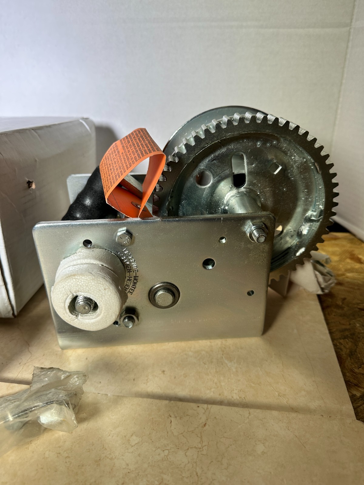 Dutton-Lainson DLB2500A Brake Winch 2500 lb,Silver  *open box*