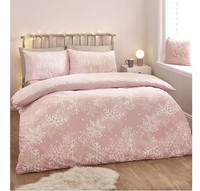 Catherine Lansfield Double Duvet Set Pink Festive Collection, Fully Reversible
