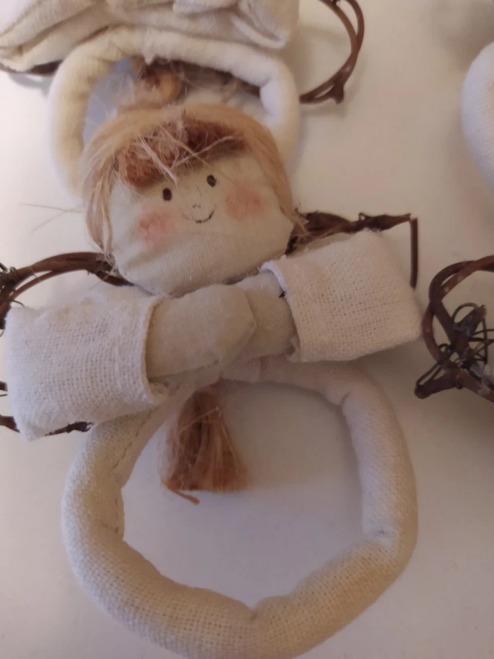 8 Angeli Porta Tovaglioli in tessuto color panna nuovi - Immagine 2 di 4