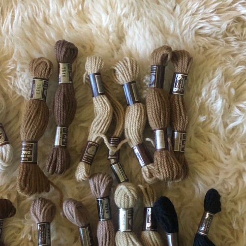 DMC Laine Colbert 27 Skeins Virgin Wool Yarn Lot Floss Crewel Needlepoint - Picture 3 of 7