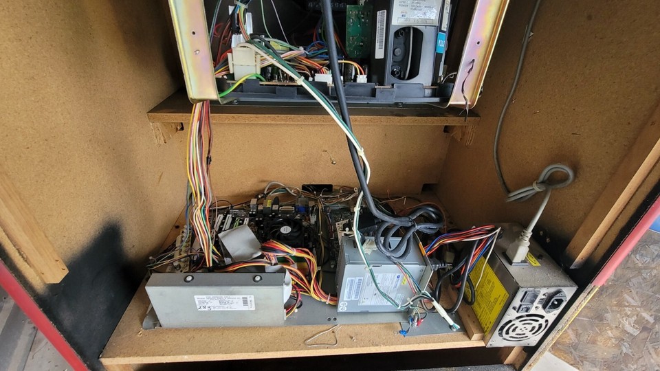 EMPTY Area 51 Arcade conversion. Atlanta (Just the eBay