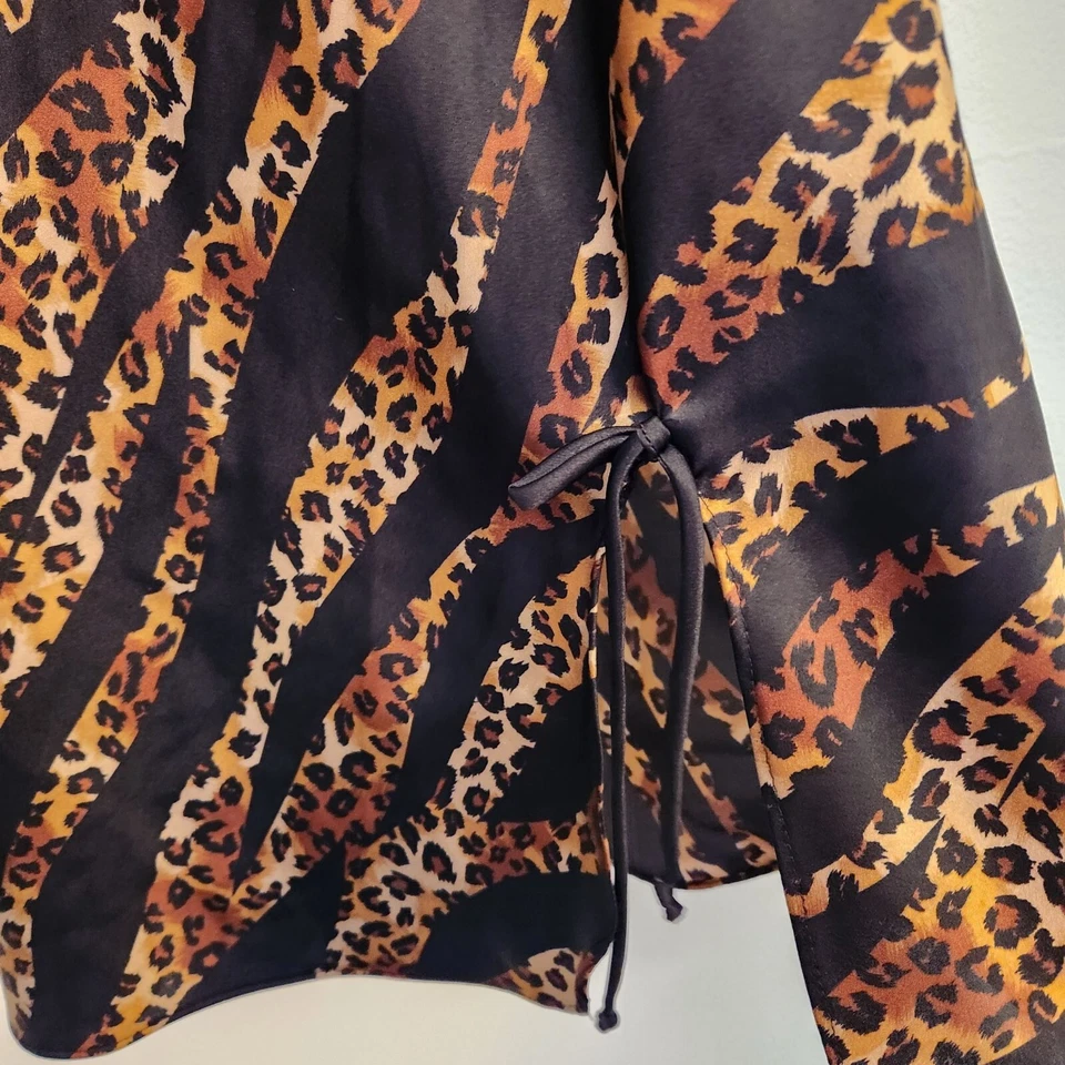 De Colección Vestido Sin Mangas M Leopardo Cami Kimono Bata Privada Lujos W Mob Esposa True Crime Foto 3 de 4