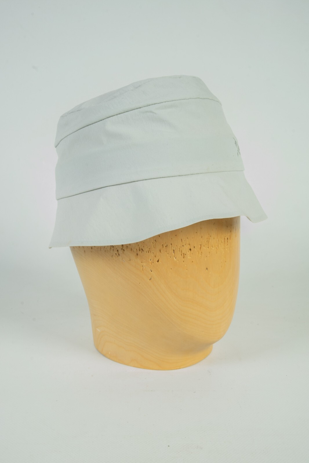 Raro cappello a secchio Arc'teryx Sinsolo grigio chiaro taglia S M