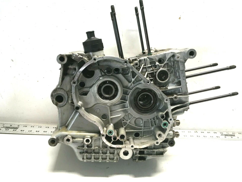 Корпуса двигателя для супербайка 2004 Ducati 749 половинки картера  - Изображение 3 из 4