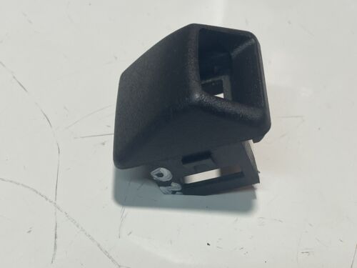 Mercedes W204 Windscreen Washer Nozzle Clean Jet Cover Bracket Trim A2048320714 - Picture 3 of 7