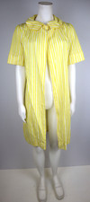 VINTAGE 70s WOMEN'S YELLOW STRIPED SHORT SLEEVE OPEN HOUSE DRESS ROBE - SIZE S