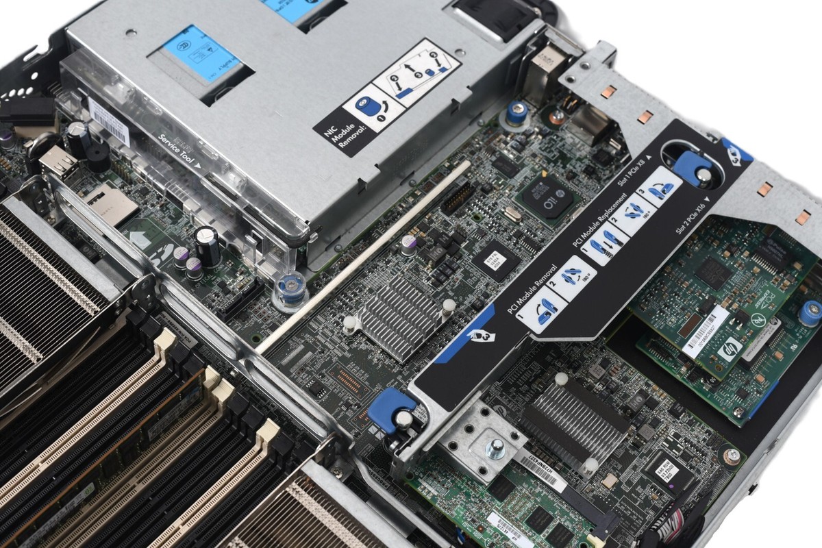 Serveur HP ProLiant DL360p G8 - 2x Xeon E5-2640 / 16Go RAM / 146Go SAS 10K, Occasion