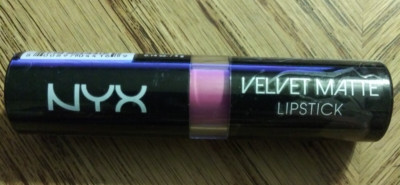 NYX Professional Makeup Velvet Matte Lipstick ''Unicorn Fur'' Pink .14oz