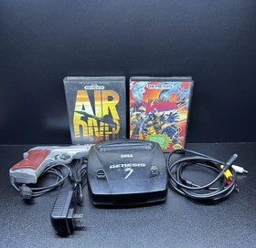 Sega Genesis 3 W/Light Gun & Games Bundle - Tested