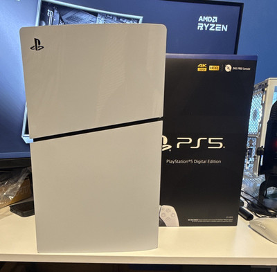 Sony PS5 PlayStation 5 Digital Edition 825GB 4K HDR White Console w/ Box