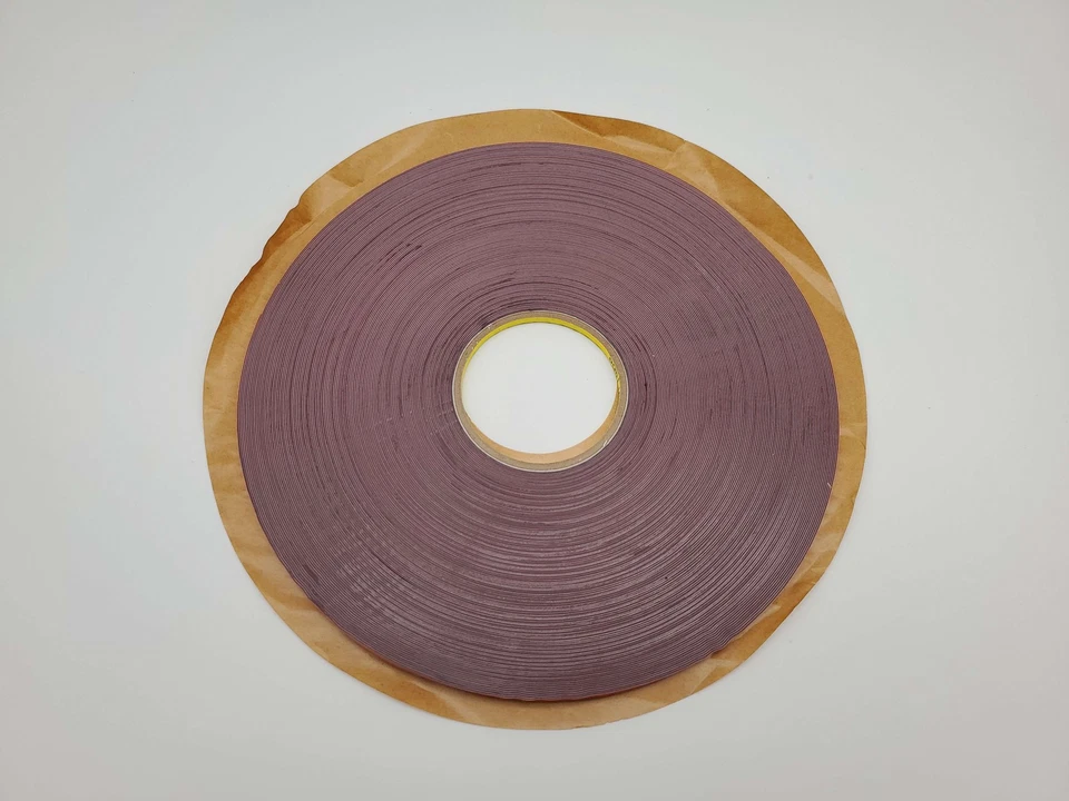 3M 5314 Acrylic Foam Tape 11/56" W 216 Feet L 0.03" T Double Sided Mounting Tape Foto 2 de 4