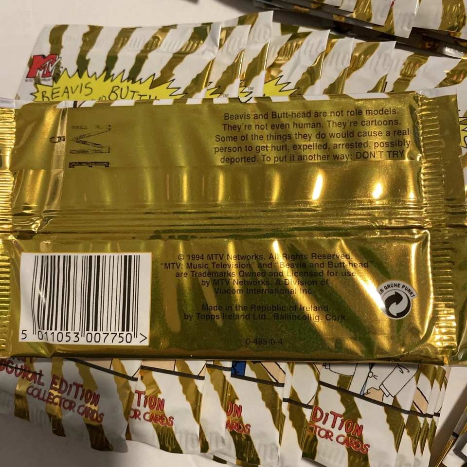 1994 TOPPS BEAVIS AND BUTTHEADS TRADING CARDS 48pcs - Image 3 of 4