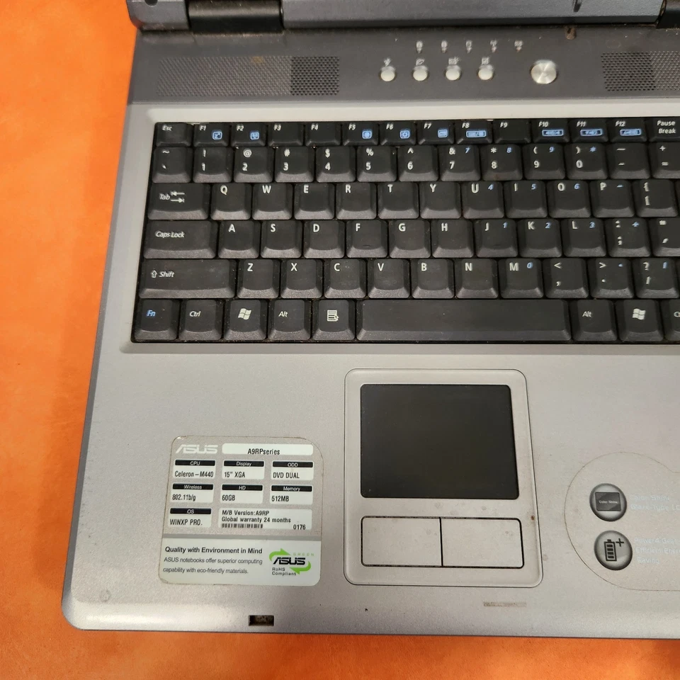VINTAGE ASUS A9RP LAPTOP NOTEBOOK PC COMPUTER FOR PARTS OR REPAIR 15" SCREEN - Image 2 of 4